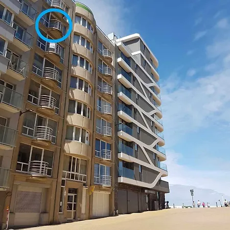 Vue Spacieux. Lägenhet Oostende